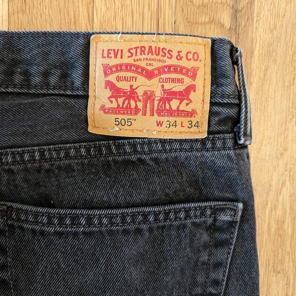 Levis 505 Jeans Mens 34x33 Black Regular Fit Straight Leg Denim Pants - Picture 9 of 13